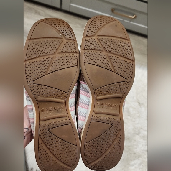Sperry Boat Shoes - Picture 5 of 8